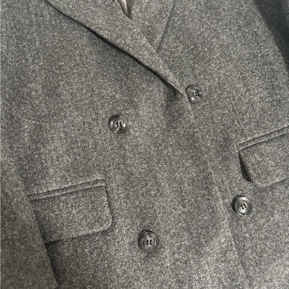 Women's Double-Breasted Gray Coat - Picture 4 of 7